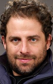 Изображение актера Бретт Рэтнер