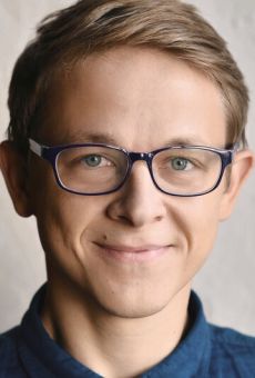 Изображение актера Александр Бегма
