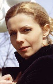 Изображение актера Елена Елова