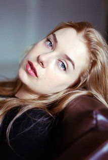 Изображение актера Анна Херрманн