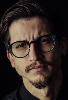 Изображение актера Максим Кулагин