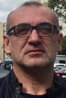 Изображение актера Омюр Атай