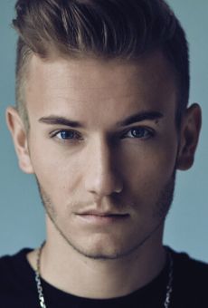 Изображение актера Егор Сесарев