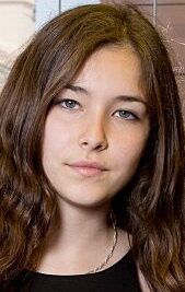 Изображение актера Тугба Сунгуроглу