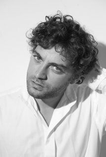 Изображение актера Тимур Исик