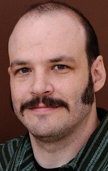 Изображение актера Нэйтан Зеллнер