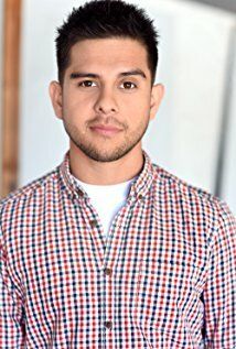 Изображение актера Charlie Magdaleno
