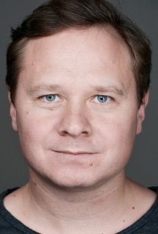 Изображение актера Антон Морозов
