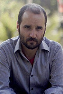 Изображение актера Эстебан Ларраин