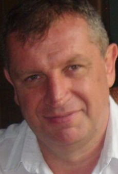 Изображение актера Скотт Александр Янг
