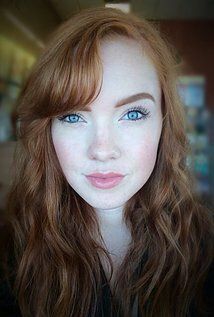 Изображение актера Холли Бонни