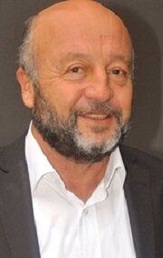 Изображение актера Хакан Салынмыш