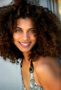 Изображение актера Кира Гров