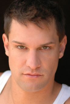 Изображение актера Дилан Вокс