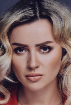 Изображение актера Сара Окс