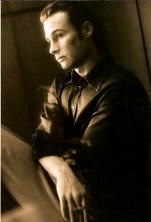 Изображение актера Лайам Вейт