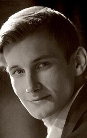 Изображение актера Антон Болдырев