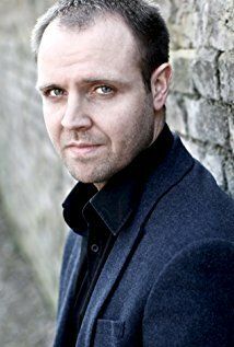 Изображение актера Гарет Джон Бэйл