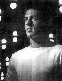 Изображение актера Макс МакГуайр