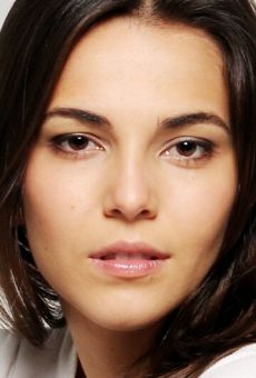 Изображение актера Таина Мюллер