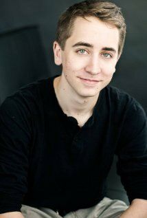 Изображение актера Закари Гибсон