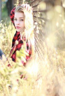 Изображение актера Тру Коллинз