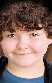 Изображение актера Аэдин Минкс