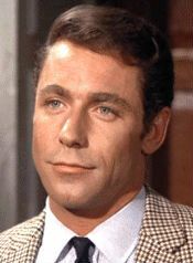 Изображение актера Ноэль Тревартен