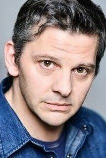 Изображение актера Ивон Мартин