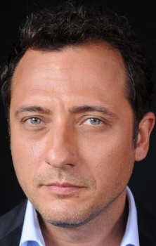 Йиит Озшенер