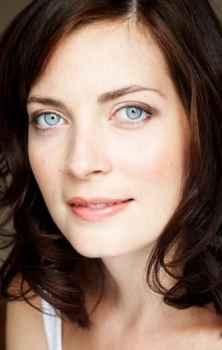 Энни Мэйнард